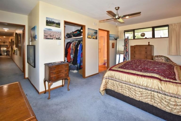 Photo of property in 33 Eders Road, Woodend, 7610