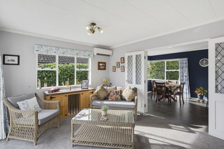 Photo of property in 16 Easton Way, Levin, 5510