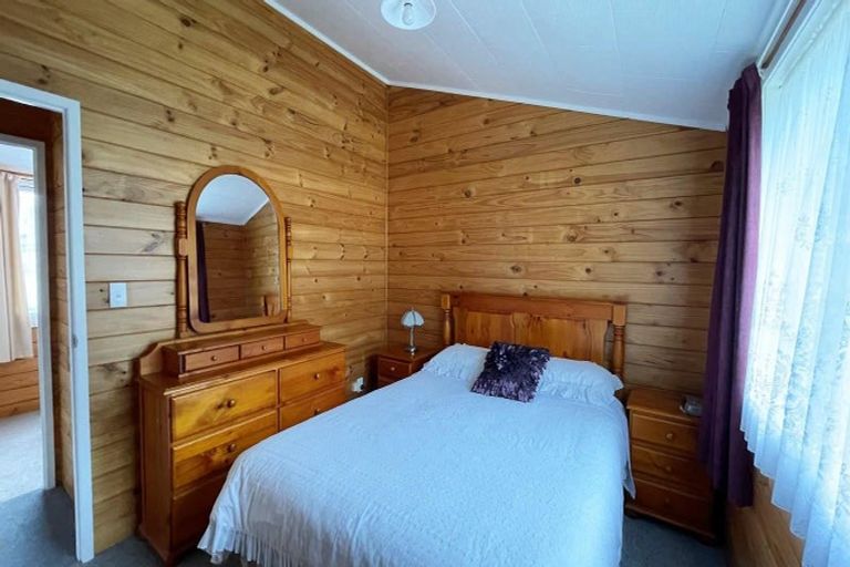 Photo of property in 11 Pearce Drive, Te Kamo, Whangarei, 0112