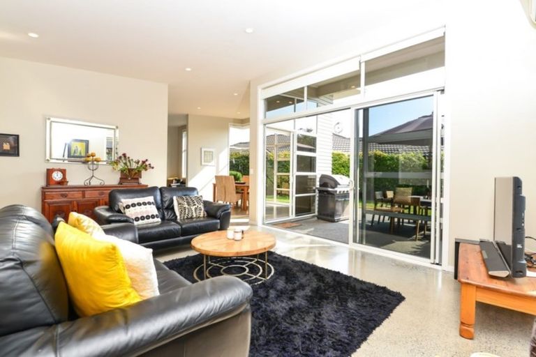 Photo of property in 5 Oldfield Court, Huntington, Hamilton, 3210