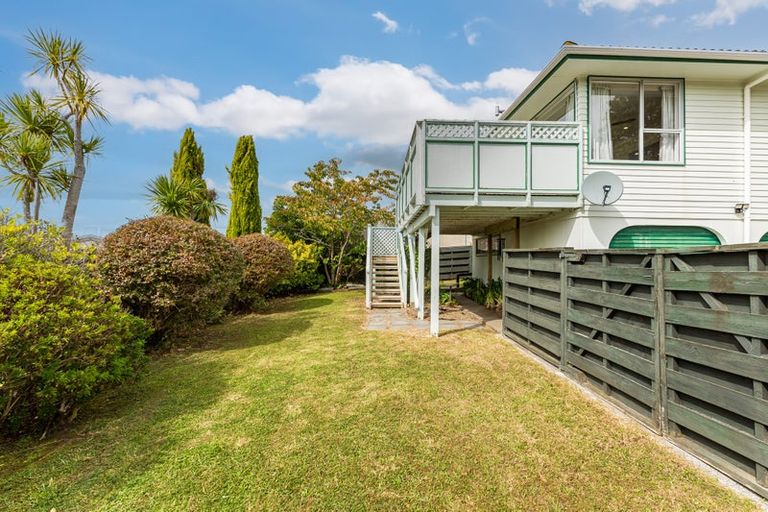 Photo of property in 27 Staithes Drive North, Whitby, Porirua, 5024