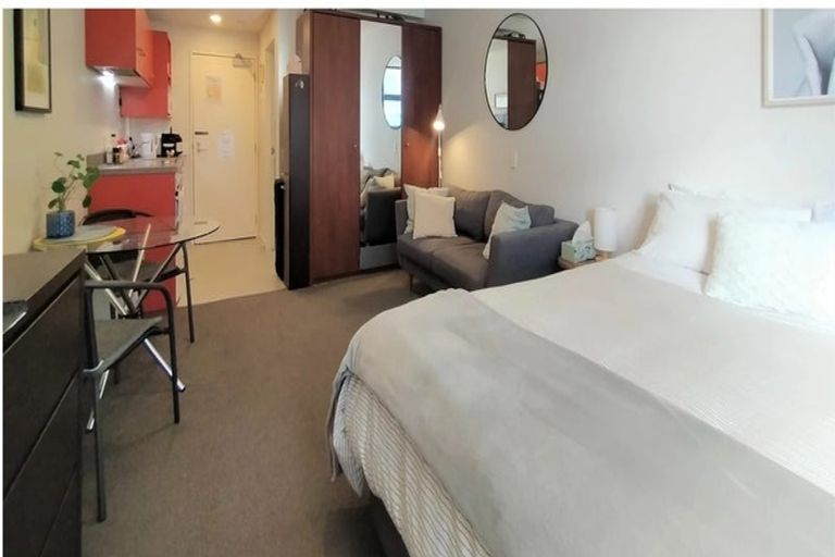 Photo of property in Aitken Street Apartments, 207/5 Aitken Street, Thorndon, Wellington, 6011