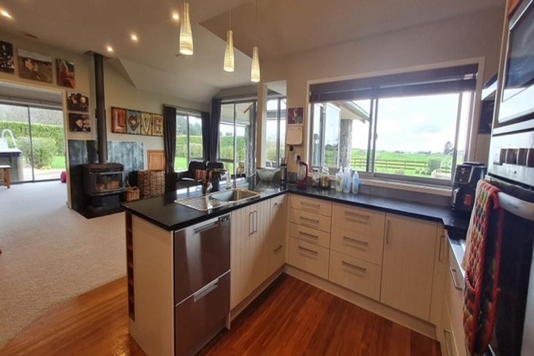Photo of property in 190 Ohanga Road, Onaero, Waitara, 4383