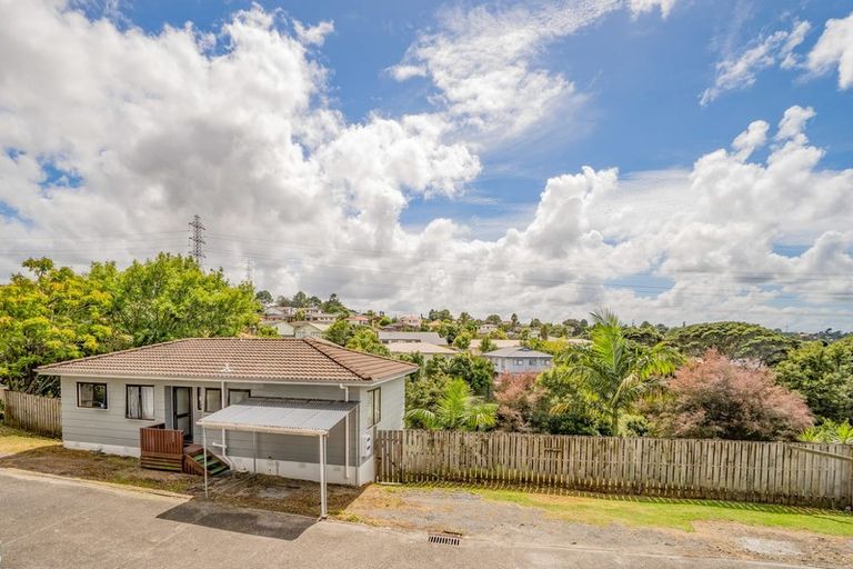 Photo of property in 52 Gallony Avenue, Massey, Auckland, 0614