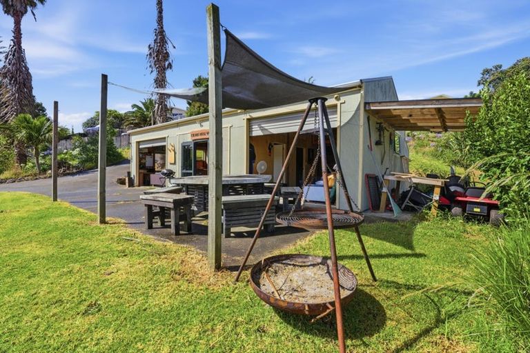 Photo of property in 30 Berghan Road, Coopers Beach, 0420