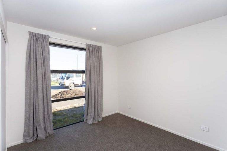 Photo of property in 41 Marcoola Drive, Rolleston, 7614