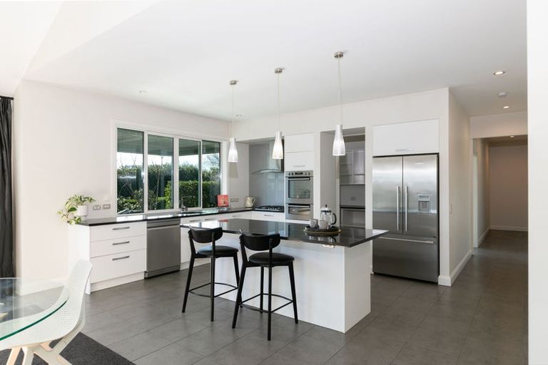 Photo of property in 155 Arataki Road, Havelock North, 4130