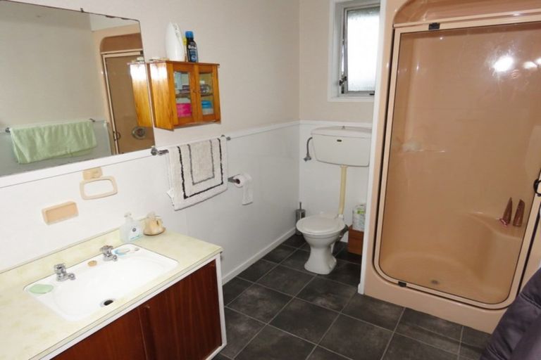 Photo of property in 15 Henley Street, Westport, 7825