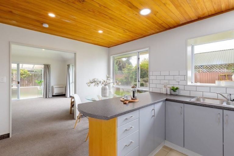 Photo of property in 21 Wharenui Road, Upper Riccarton, Christchurch, 8041