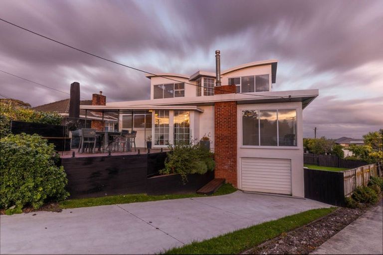 Photo of property in 7 Tower Crescent, Durie Hill, Whanganui, 4500