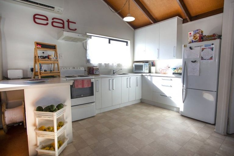 Photo of property in 215a Kiwi Road, Whangamata, 3620