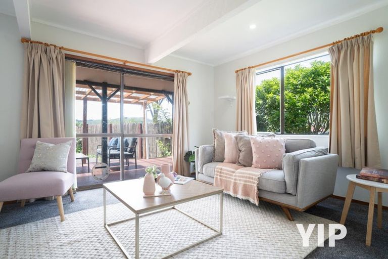 Photo of property in 23 Chorley Grove, Churton Park, Wellington, 6037