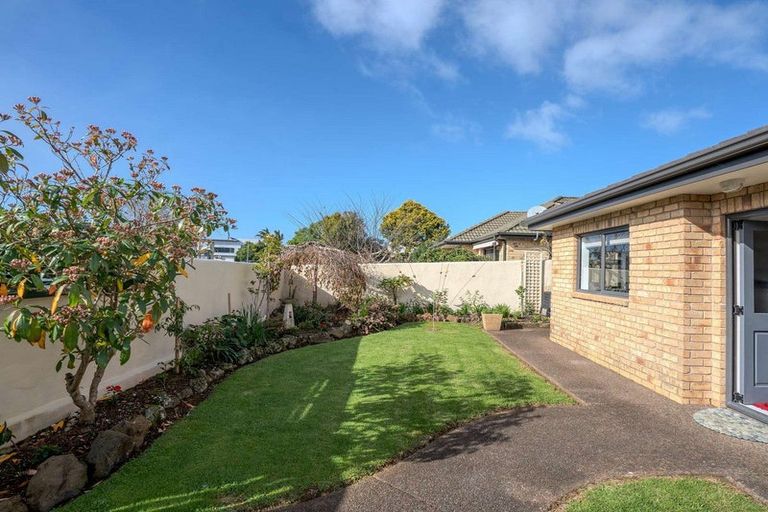 Photo of property in 21 Fairway Drive, Kerikeri, 0230