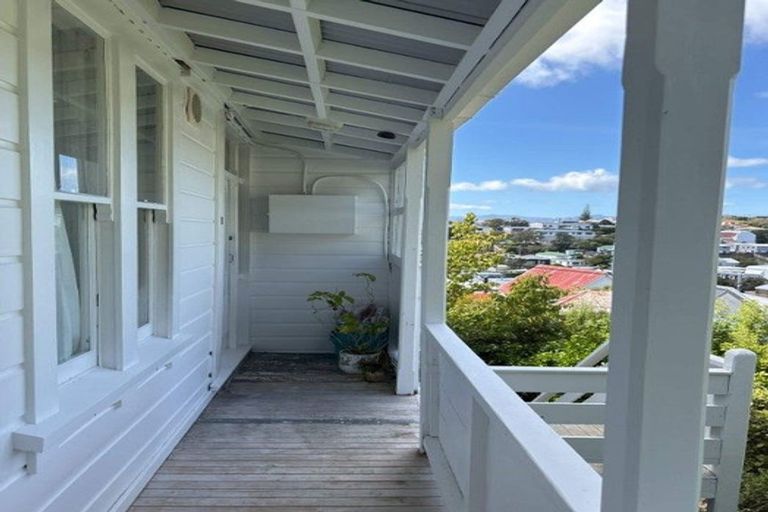 Photo of property in 31 Charlotte Avenue, Brooklyn, Wellington, 6021