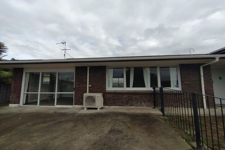 Photo of property in 82 Archmillen Avenue, Pakuranga Heights, Auckland, 2010