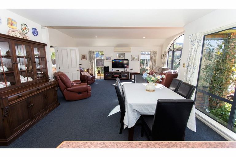 Photo of property in 244a Centaurus Road, Saint Martins, Christchurch, 8022