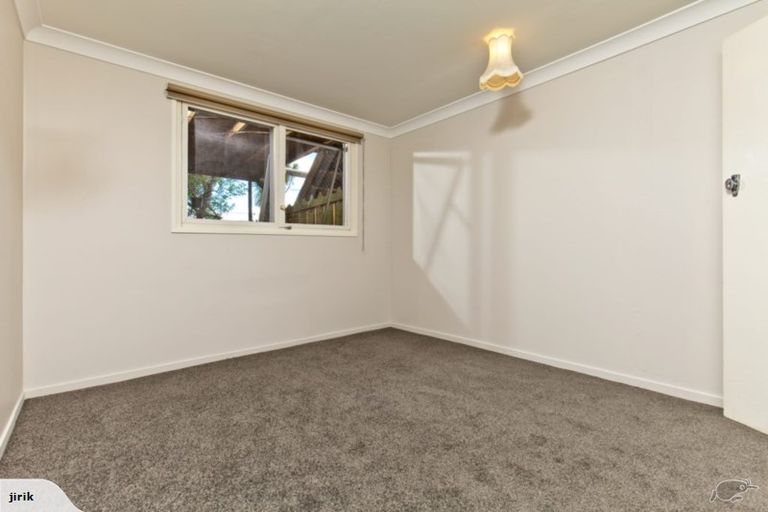 Photo of property in 2/38 Glenvar Road, Torbay, Auckland, 0630
