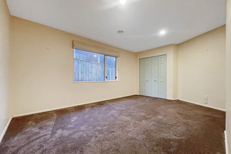 Photo of property in 18 Myers Grove, Churton Park, Wellington, 6037