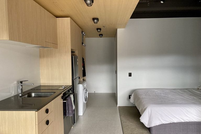 Photo of property in Vedado Apartments, 307/41u Hopper Street, Mount Cook, Wellington, 6011