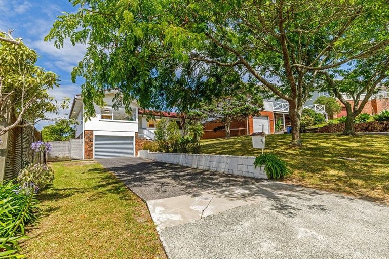 Photo of property in 20 Agincourt Street, Glenfield, Auckland, 0629