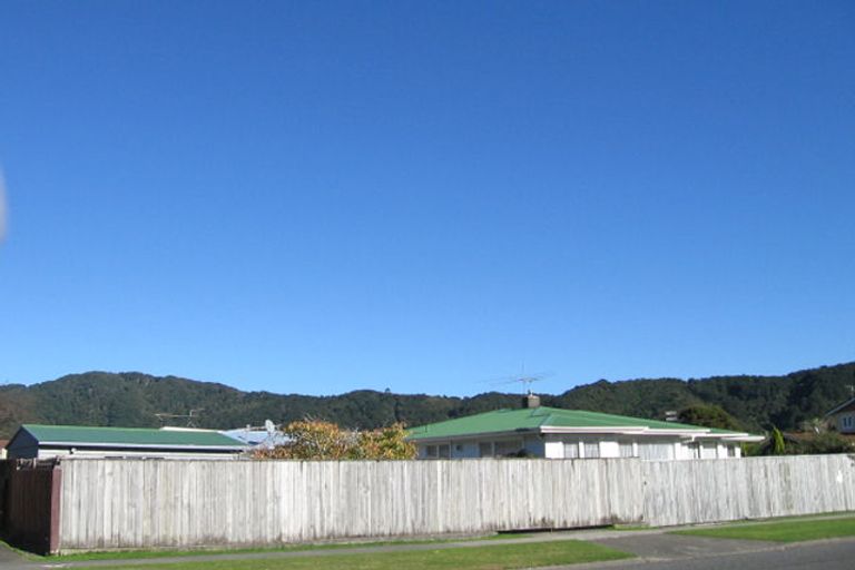 Photo of property in 3 Manutuke Street, Wainuiomata, Lower Hutt, 5014