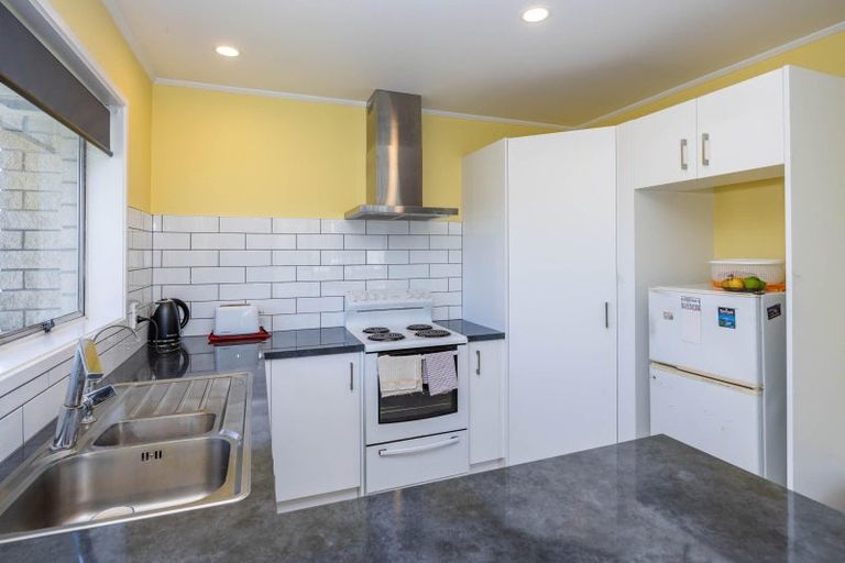 Photo of property in 16 Blundell Place, Huntly, 3700