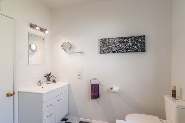 Photo of property in 169 Broderick Road, Johnsonville, Wellington, 6037