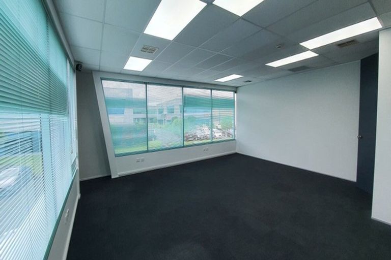 Photo of property in 100 Bush Road, Mosgiel, 9024