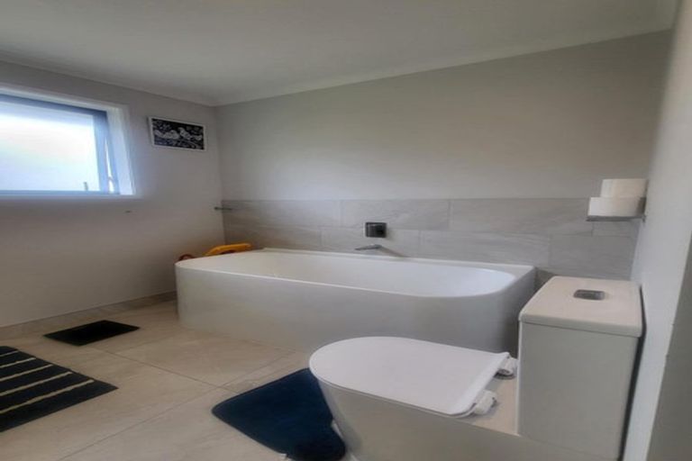 Photo of property in 112a Lisle Farm Drive, Pukekohe, 2120