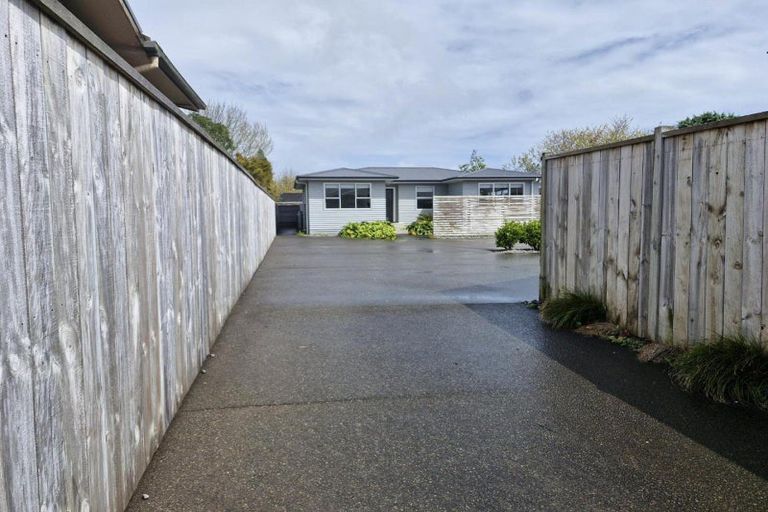 Photo of property in 282 Mangorei Road, Merrilands, New Plymouth, 4312