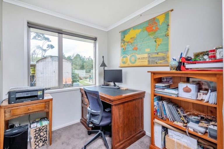 Photo of property in 64 Kaipara Coast Highway, Helensville, Kaukapakapa, 0871