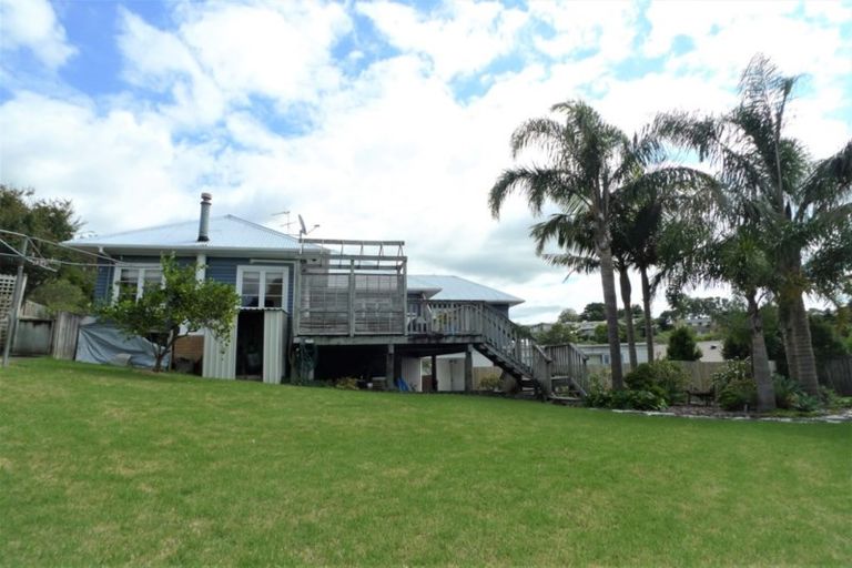 Photo of property in 71 Keegan Drive, Massey, Auckland, 0614
