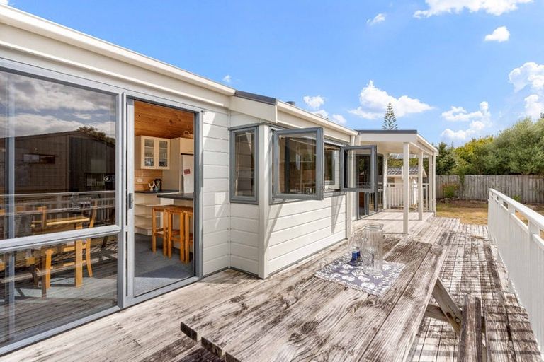 Photo of property in 11 Pleasant Place, Pauanui, Hikuai, 3579