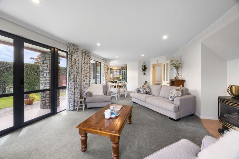 Photo of property in 47 Kings Drive, Wanaka, 9305