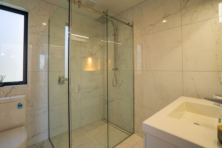 Photo of property in 92 Kotare Street, Waikanae, 5036