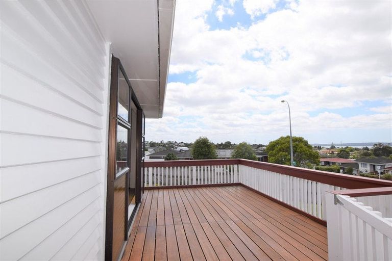 Photo of property in 125 Mcleod Road, Te Atatu South, Auckland, 0610