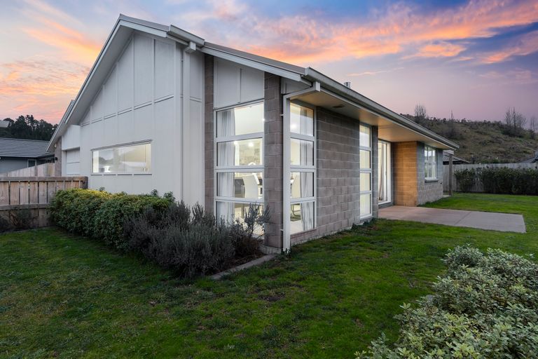 Photo of property in 278 Lakes Boulevard, Pyes Pa, Tauranga, 3112