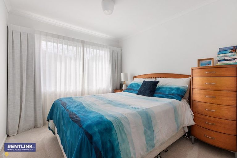Photo of property in 18 Lysaght Place, Welcome Bay, Tauranga, 3112