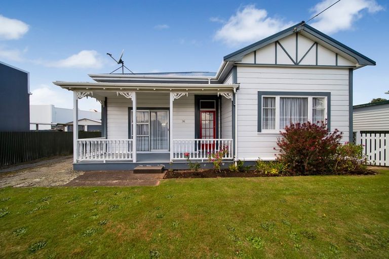 Photo of property in 56 Vogel Street, Hawera, 4610