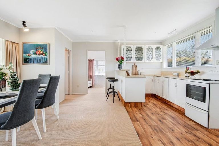 Photo of property in 60 Ardern Avenue, Stanmore Bay, Whangaparaoa, 0932