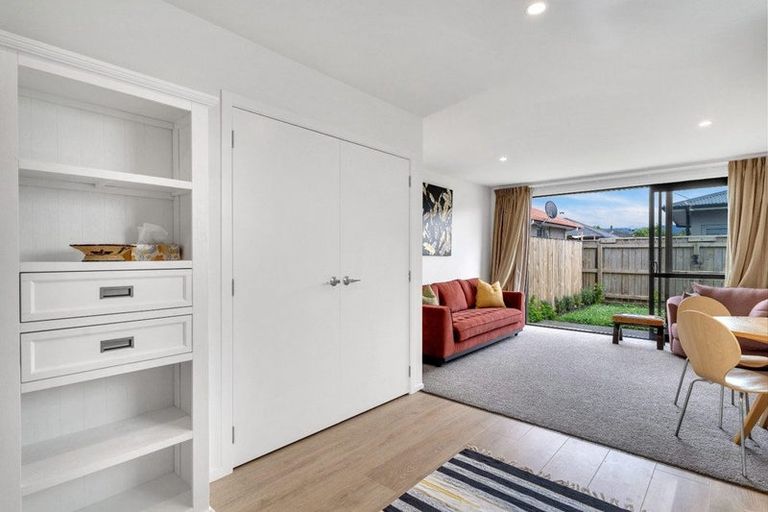 Photo of property in 5/20 Ballinger Place, Carterton, 5713