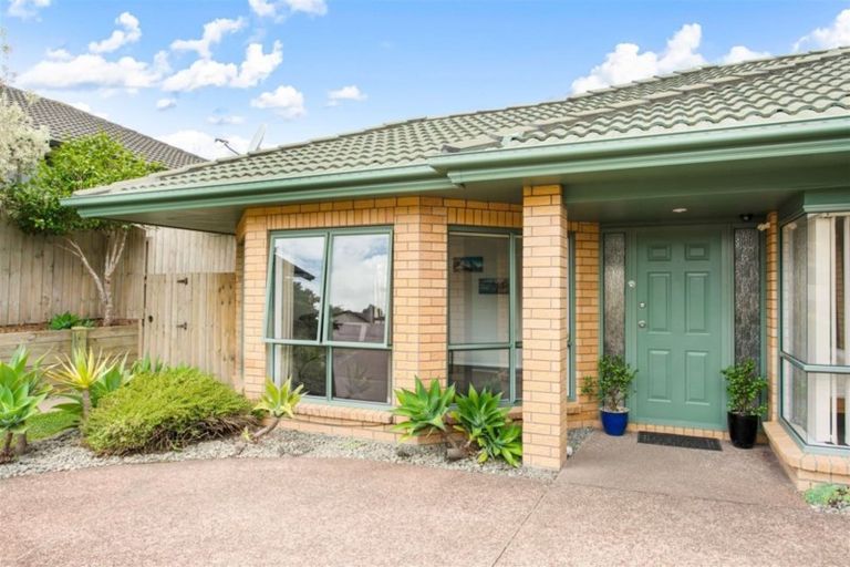 Photo of property in 5 San Diego Court, Henderson, Auckland, 0612