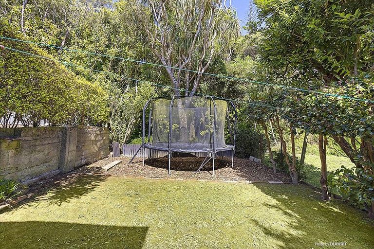 Photo of property in 37 Randwick Road, Northland, Wellington, 6012