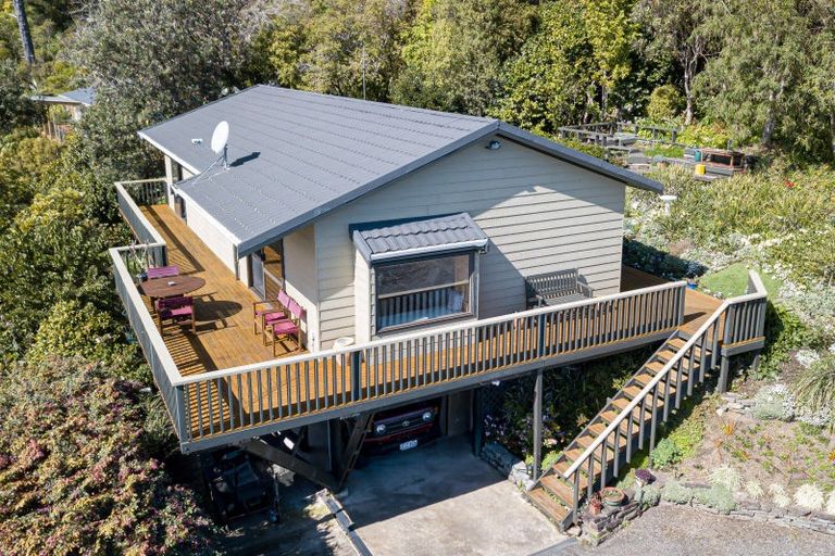 Photo of property in 17 Adams Road, Thornton Bay, Thames, 3575