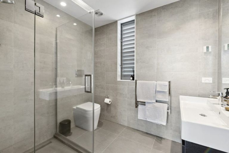 Photo of property in 29a Penzance Road, Mairangi Bay, Auckland, 0630