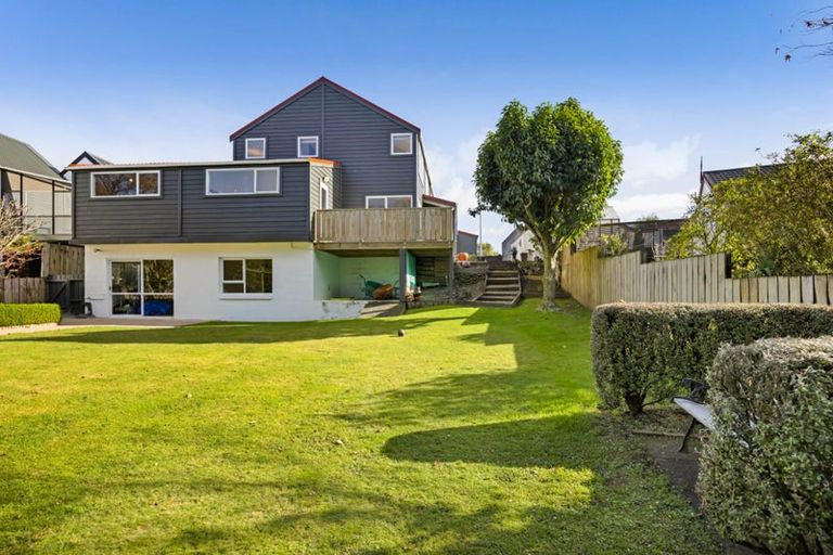 Photo of property in 21 Nikau Street, Inglewood, 4330