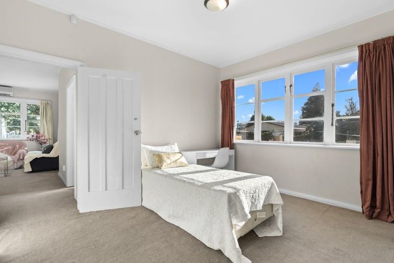 Photo of property in 120 Peverel Street, Riccarton, Christchurch, 8041