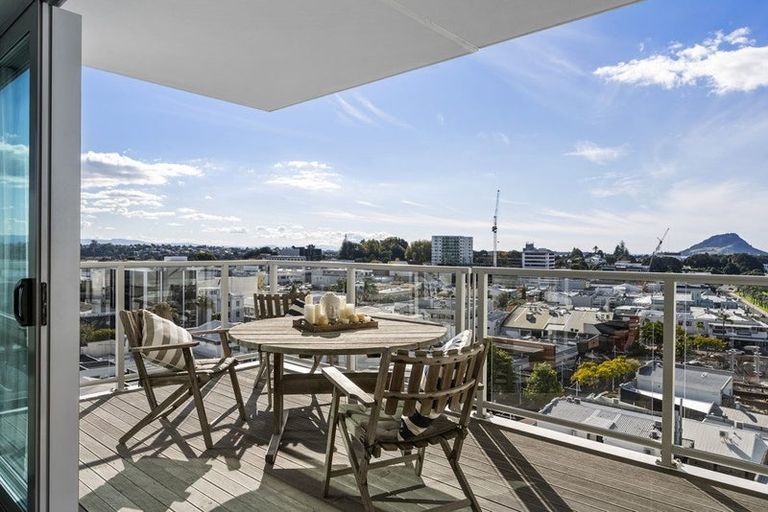 Photo of property in 11/72b Devonport Road, Tauranga, 3110