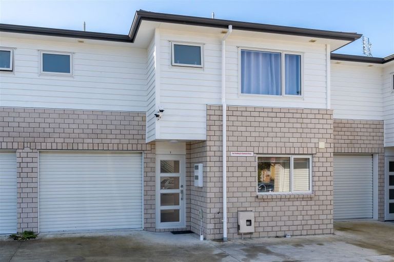 Photo of property in 1u3 June Place, Hamilton East, Hamilton, 3216