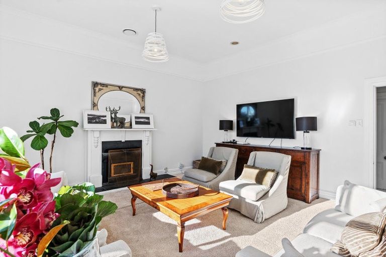 Photo of property in 93 Kuratawhiti Street, Greytown, 5794
